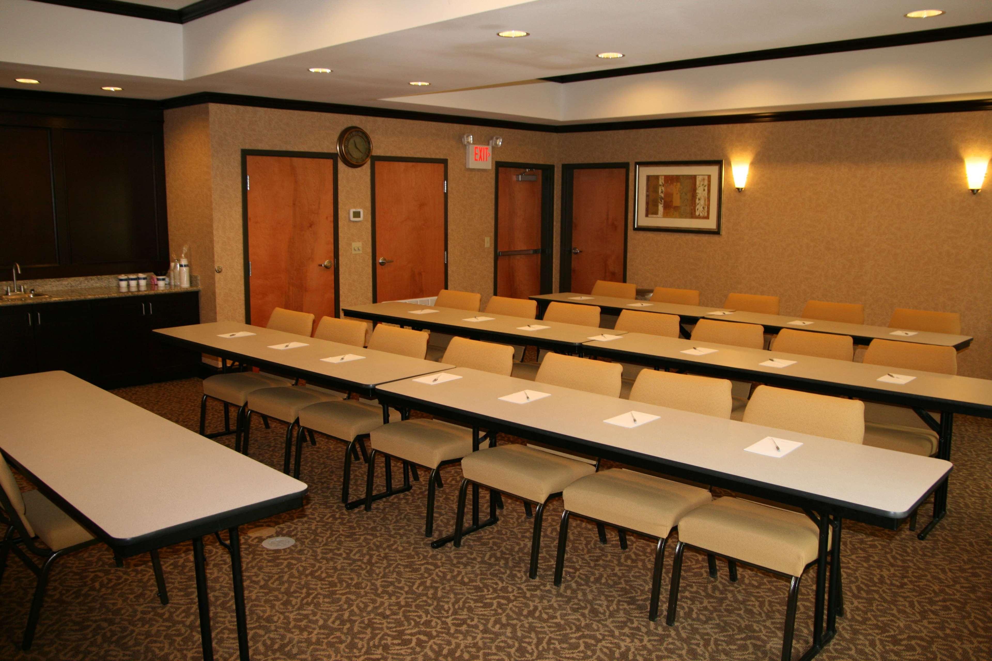 Hampton Inn & Suites Buffalo Экстерьер фото