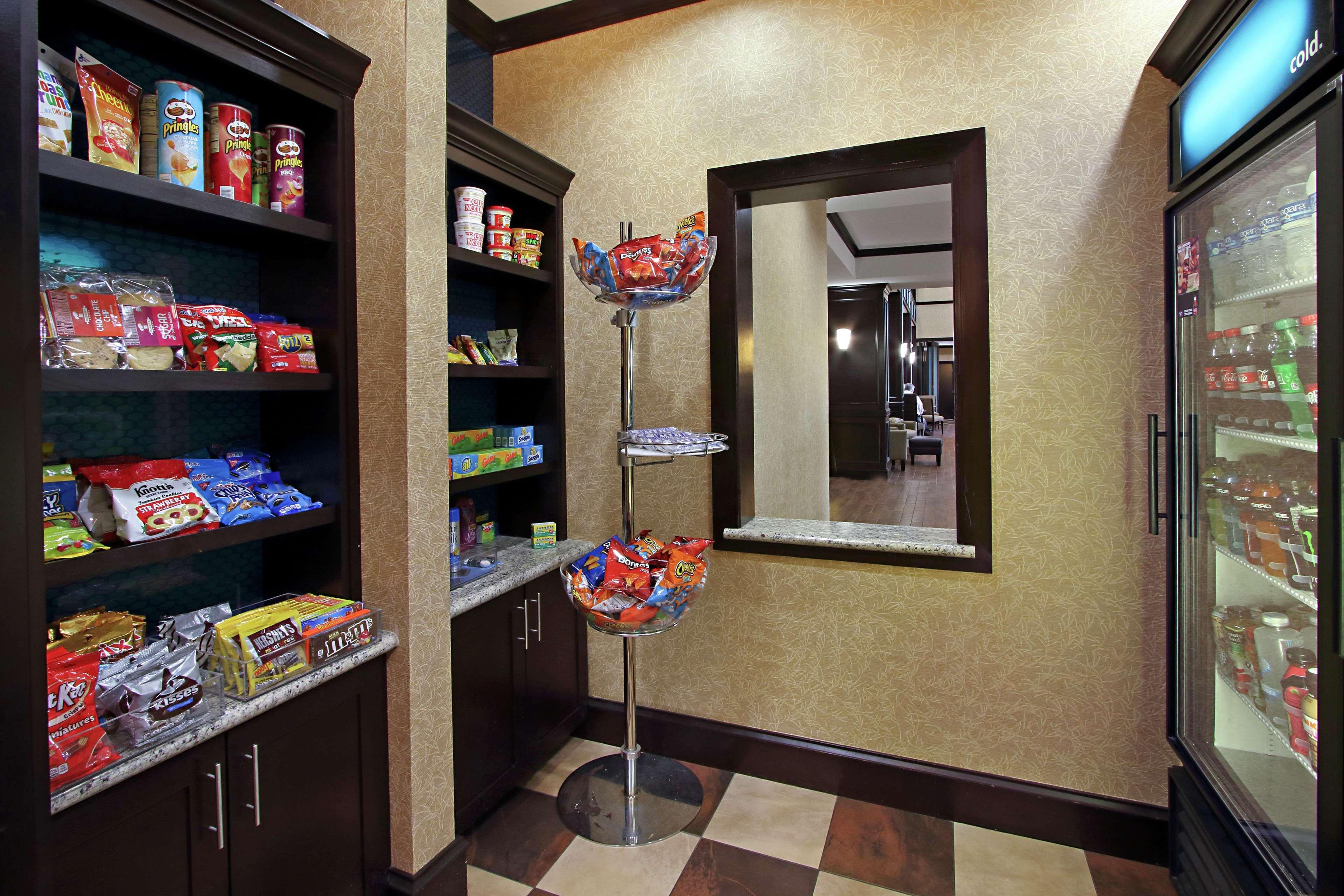 Hampton Inn & Suites Buffalo Экстерьер фото