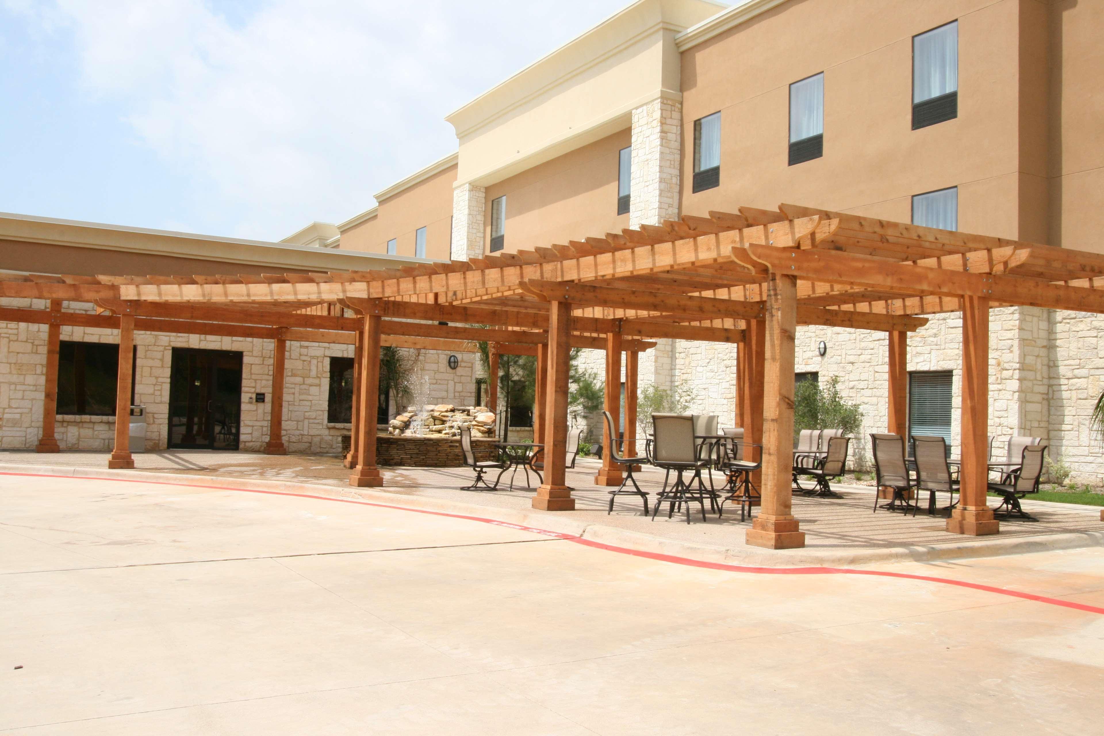 Hampton Inn & Suites Buffalo Экстерьер фото