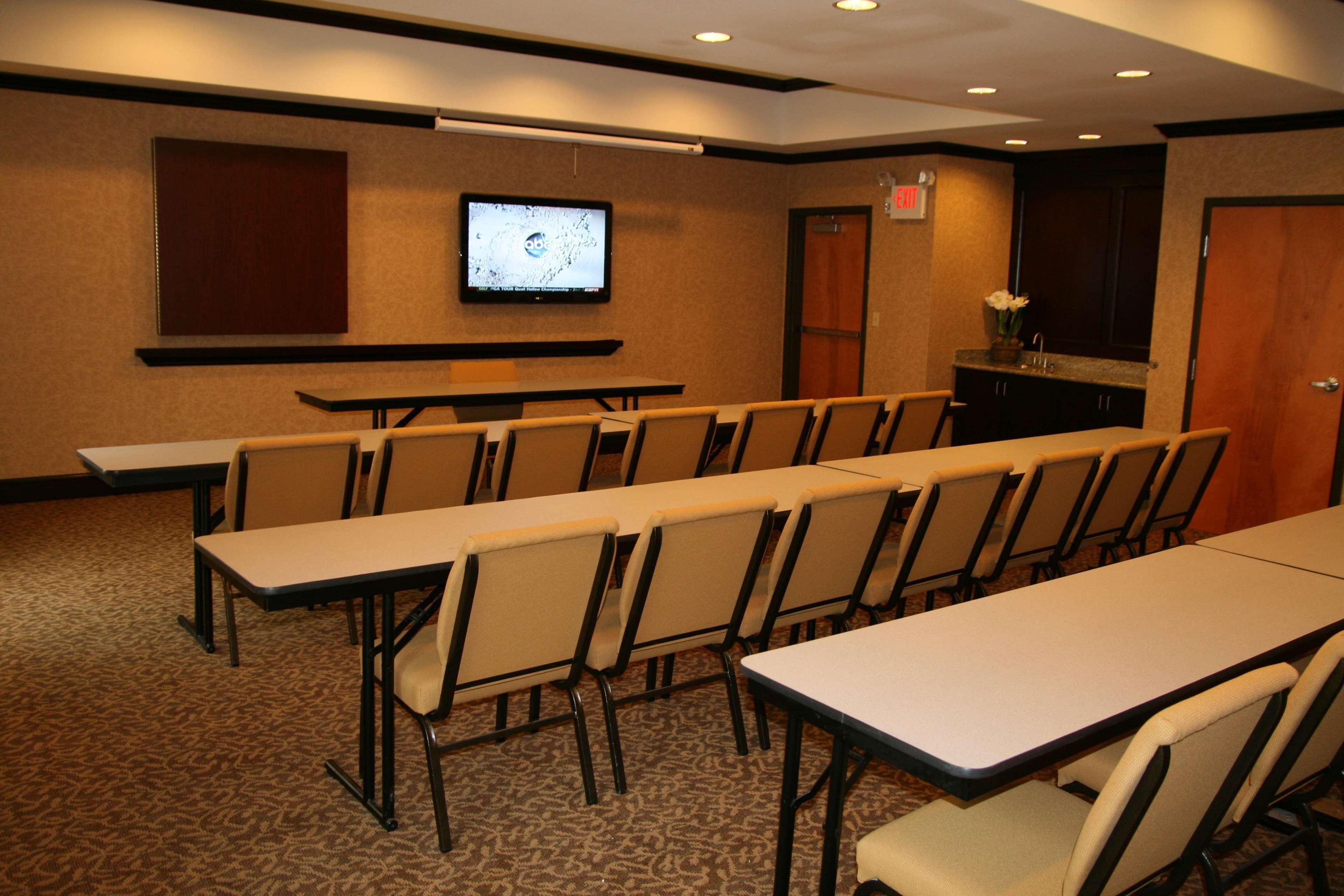Hampton Inn & Suites Buffalo Экстерьер фото